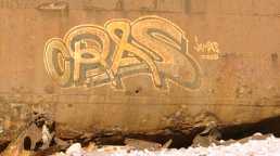 2002 - Grafiti auf dem Wrack
